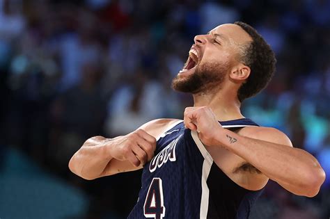 Stephen Curry joins NBA’s most exclusive career earnings club .